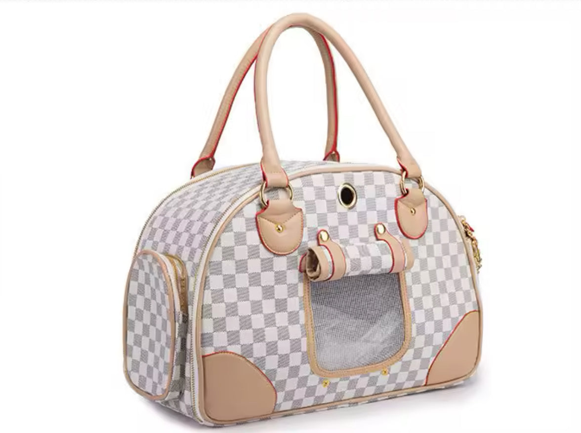 Luxury Pet Carrier Bag + free shipping 🎁