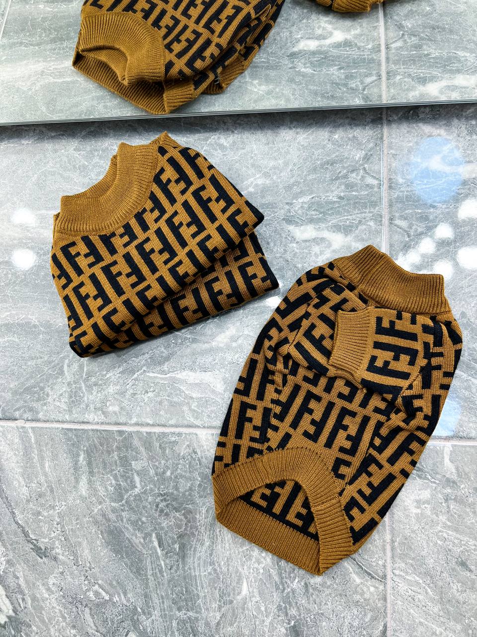 Sweater for stylish ponytails