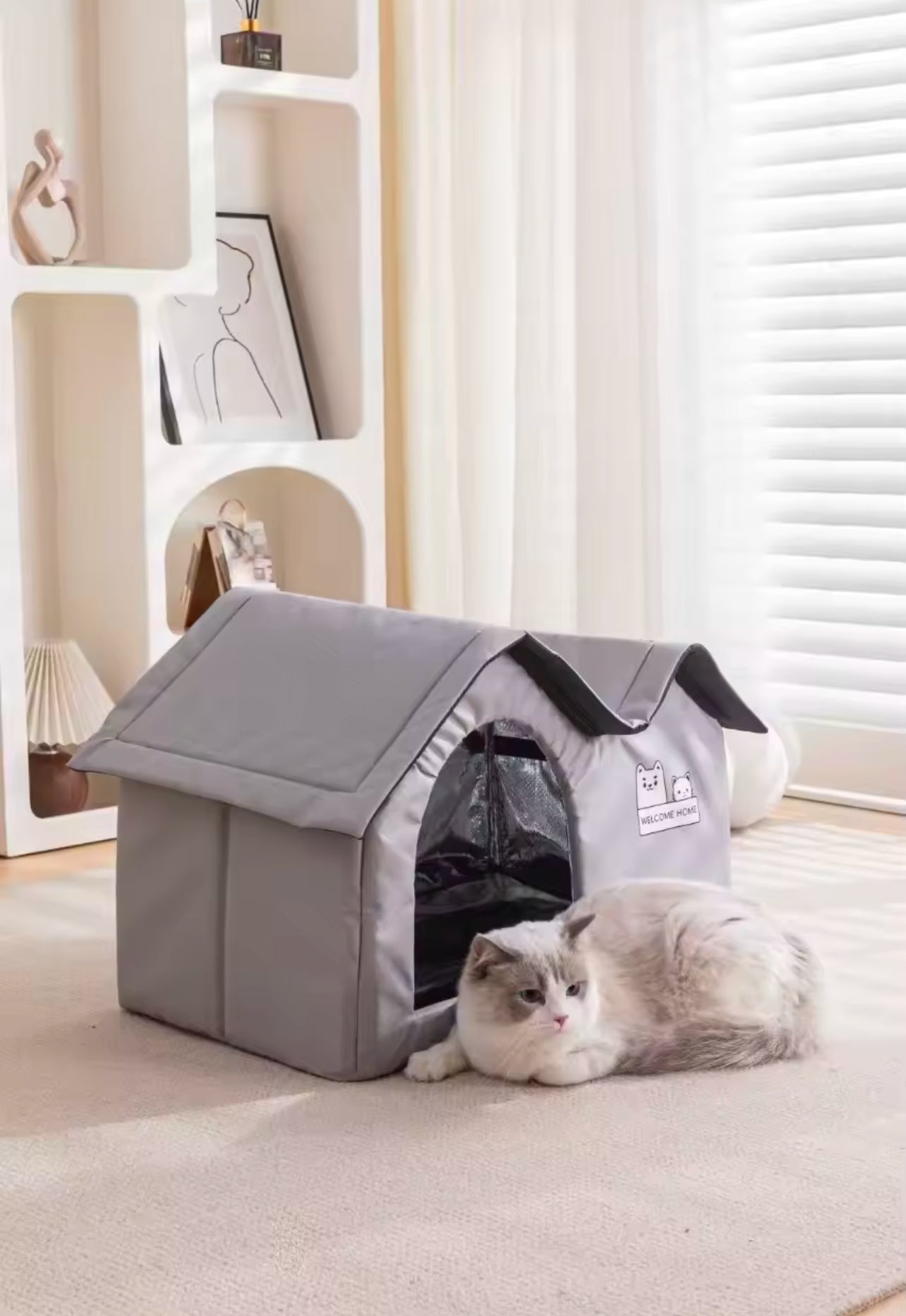 Cooling house for dogs and cats