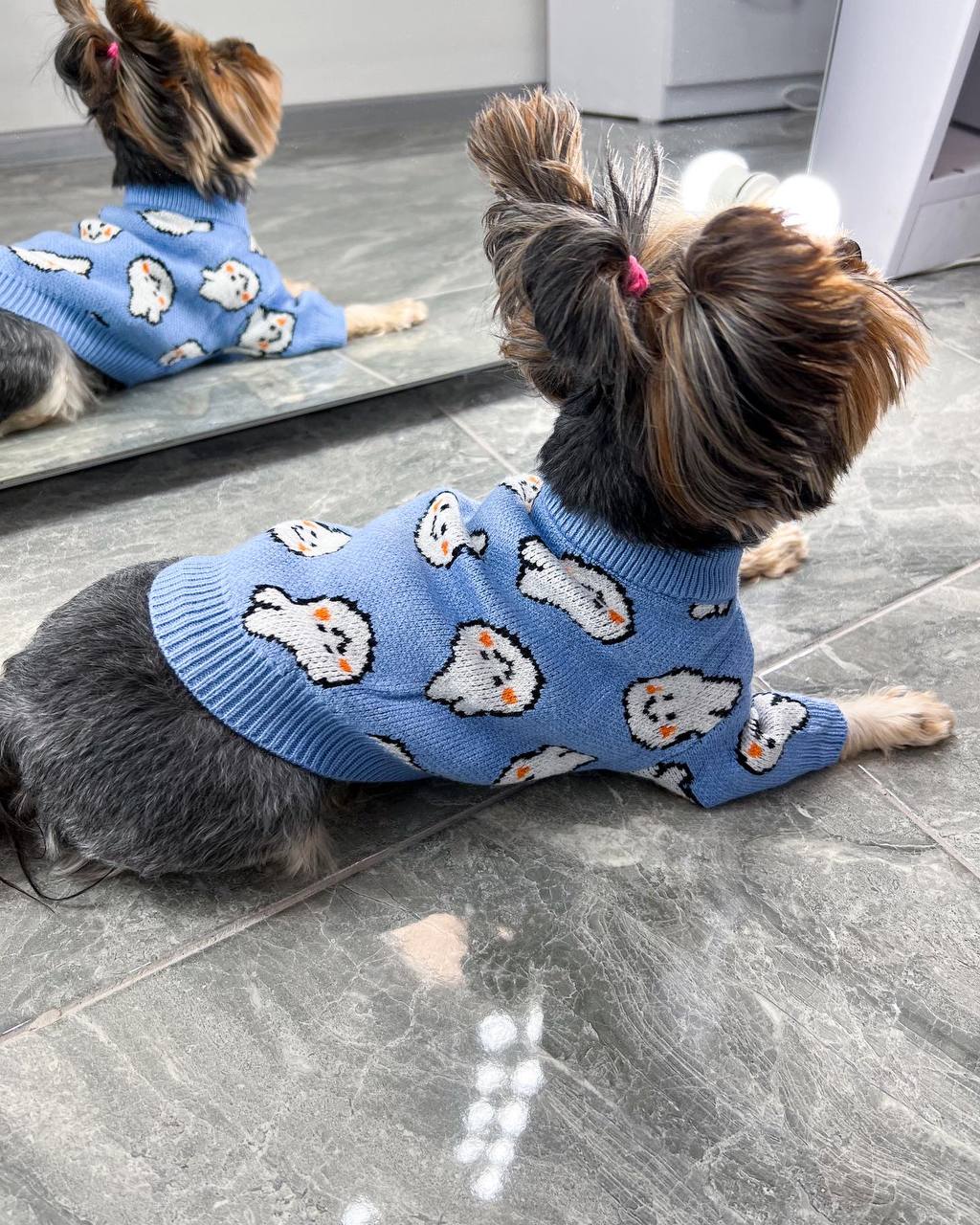 Sweater with bunnies